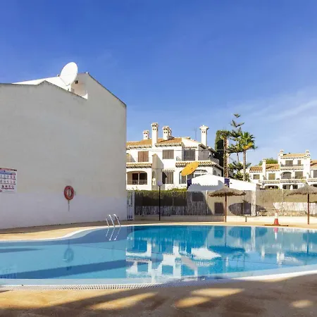 Pink Cabo Roig Semesterbostad